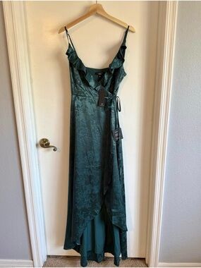 Lulus Emerald Green Satin Jacquard Wrap Maxi Dress NWT Ruffle Formal Wedding